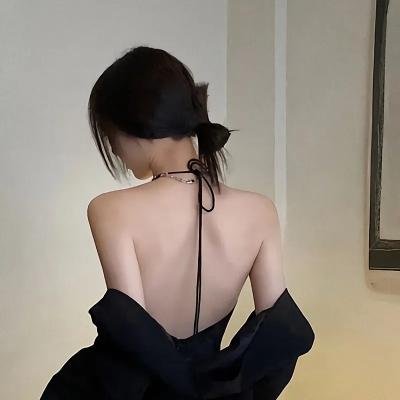 拜托了,花戎少女